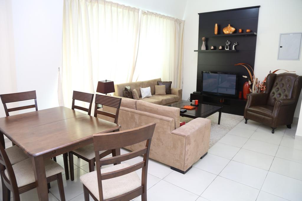 Armada Living - Holiday Homes Rental Дубай Екстериор снимка